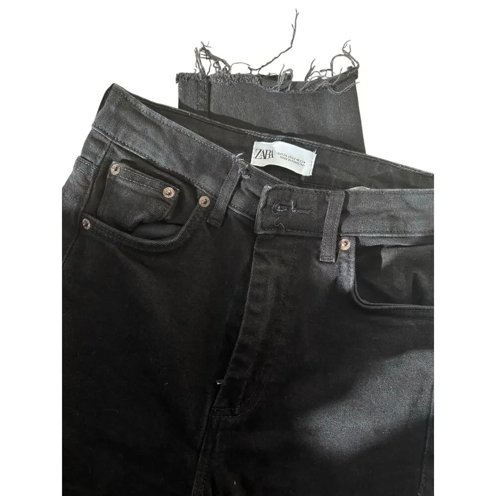 Zara Black Coated Straight Leg Jeans Frayed Hem Size US 2 EU 34 High Rise - Picture 5 of 7